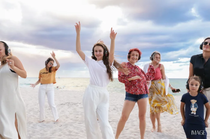 Dancing on the Beach at Beach, Sunny Isles Beach — Event photography