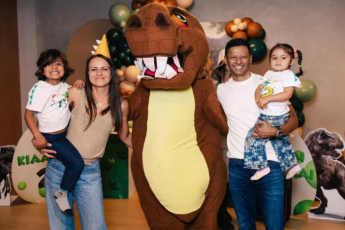 Kids' Birthday Party at Two Brothers, Miami — Birthday photography