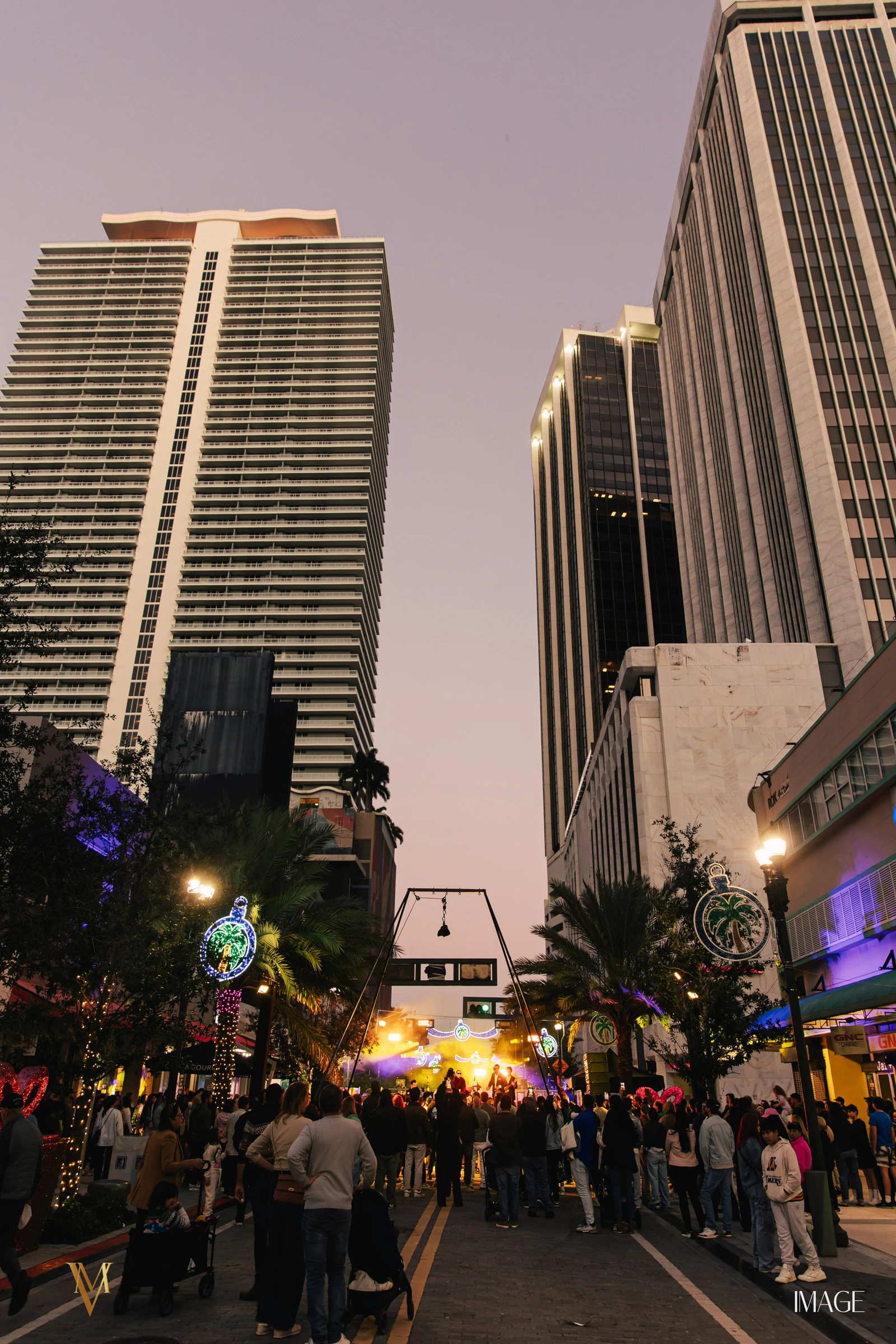 ONE1 New Years Day at Downtown Miami, Miami — Event photography by IMAGE MIAMI — photo 128 of 150