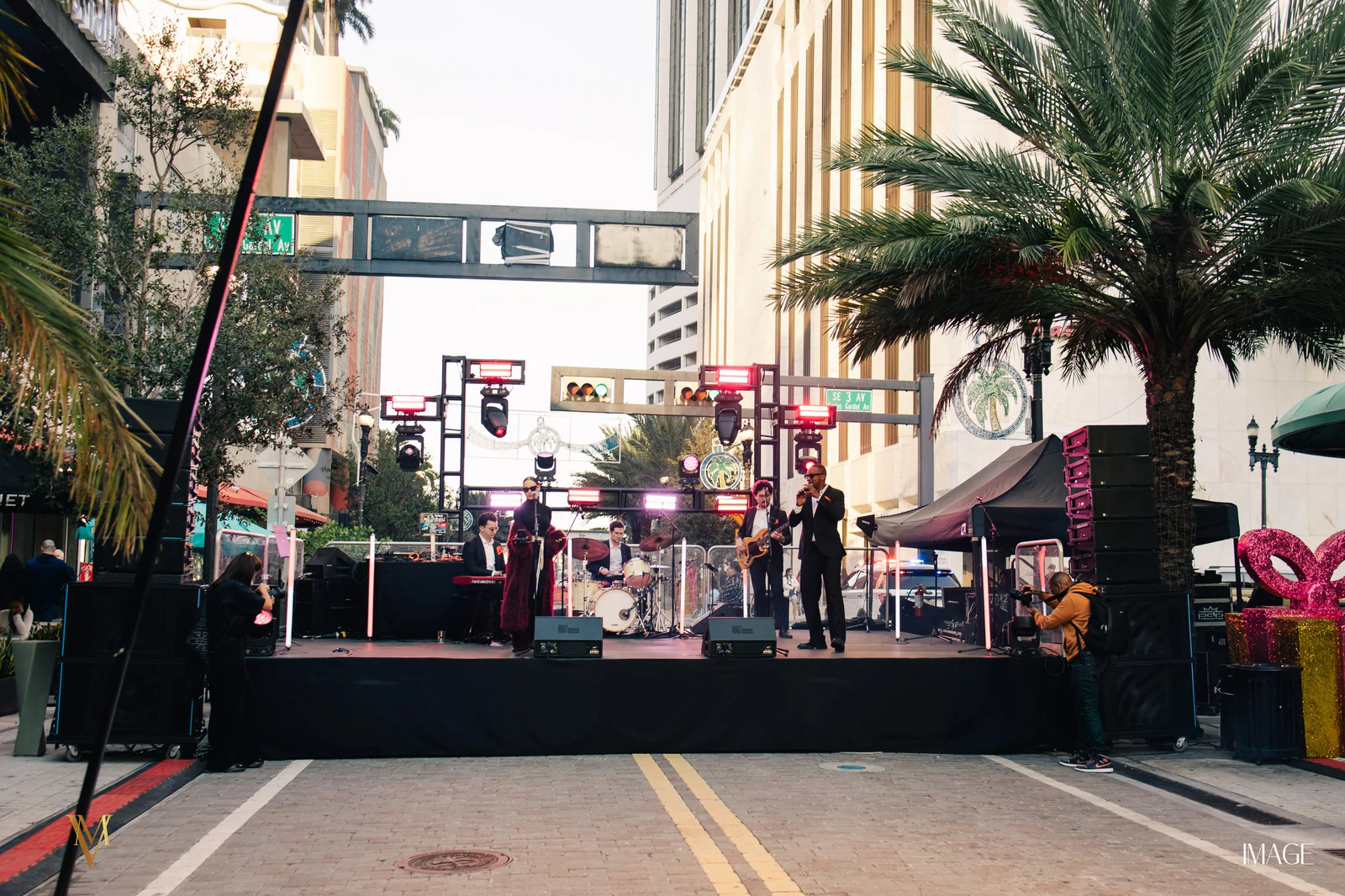 ONE1 New Years Day at Downtown Miami, Miami — Event photography by IMAGE MIAMI — photo 93 of 150