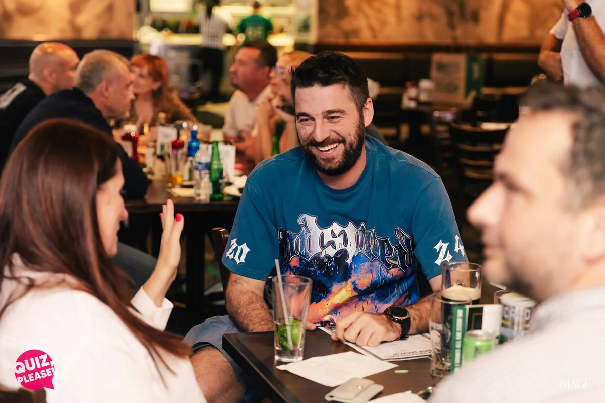 Quiz, please at Duffy's, North Miami — Event photography