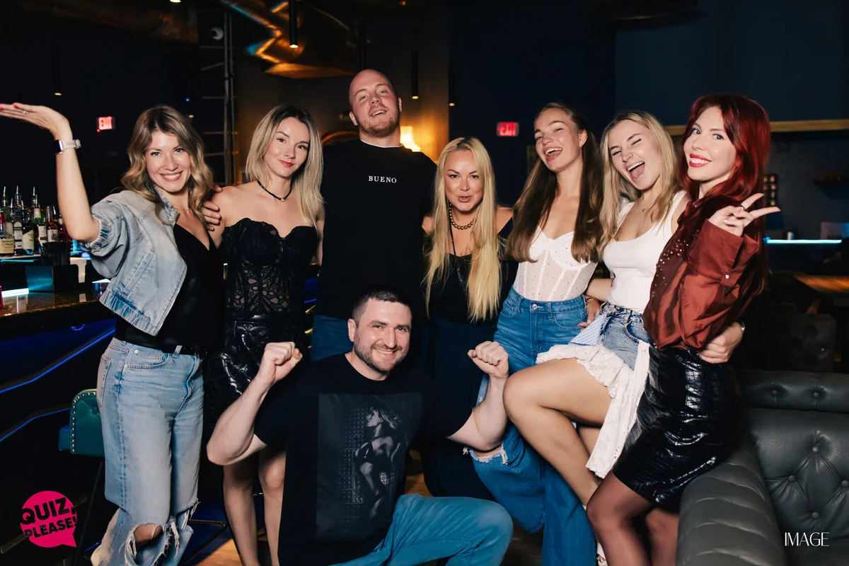 Quiz, please at Wave Lounge, Hollywood — Event photography