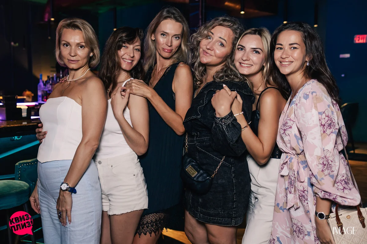 Quiz, please at Wave Lounge, Hollywood — Event photography