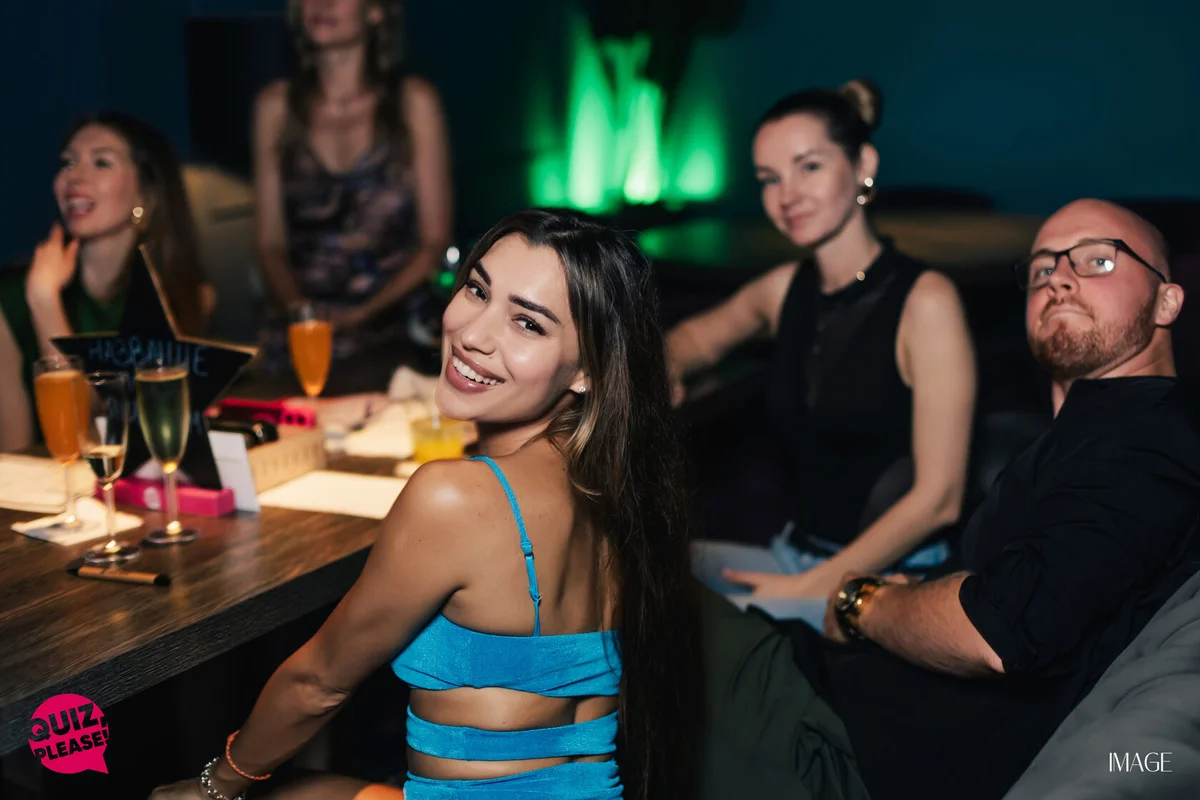 Quiz, please at Wave Lounge, Hollywood — Event photography