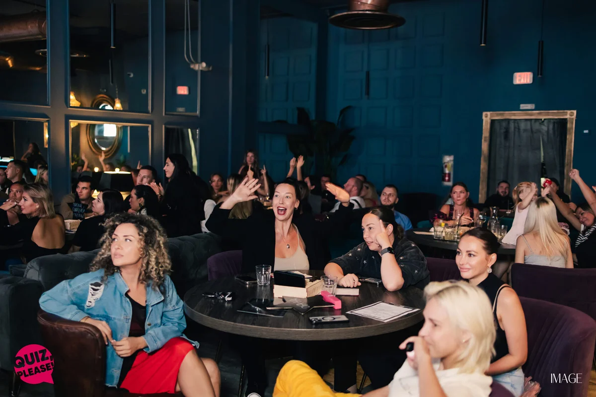 Quiz, please at Wave Lounge, Hollywood — Event photography