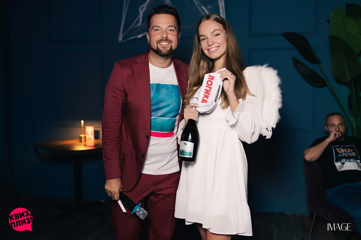 Quiz, please at Wave Lounge, Hollywood — Event photography