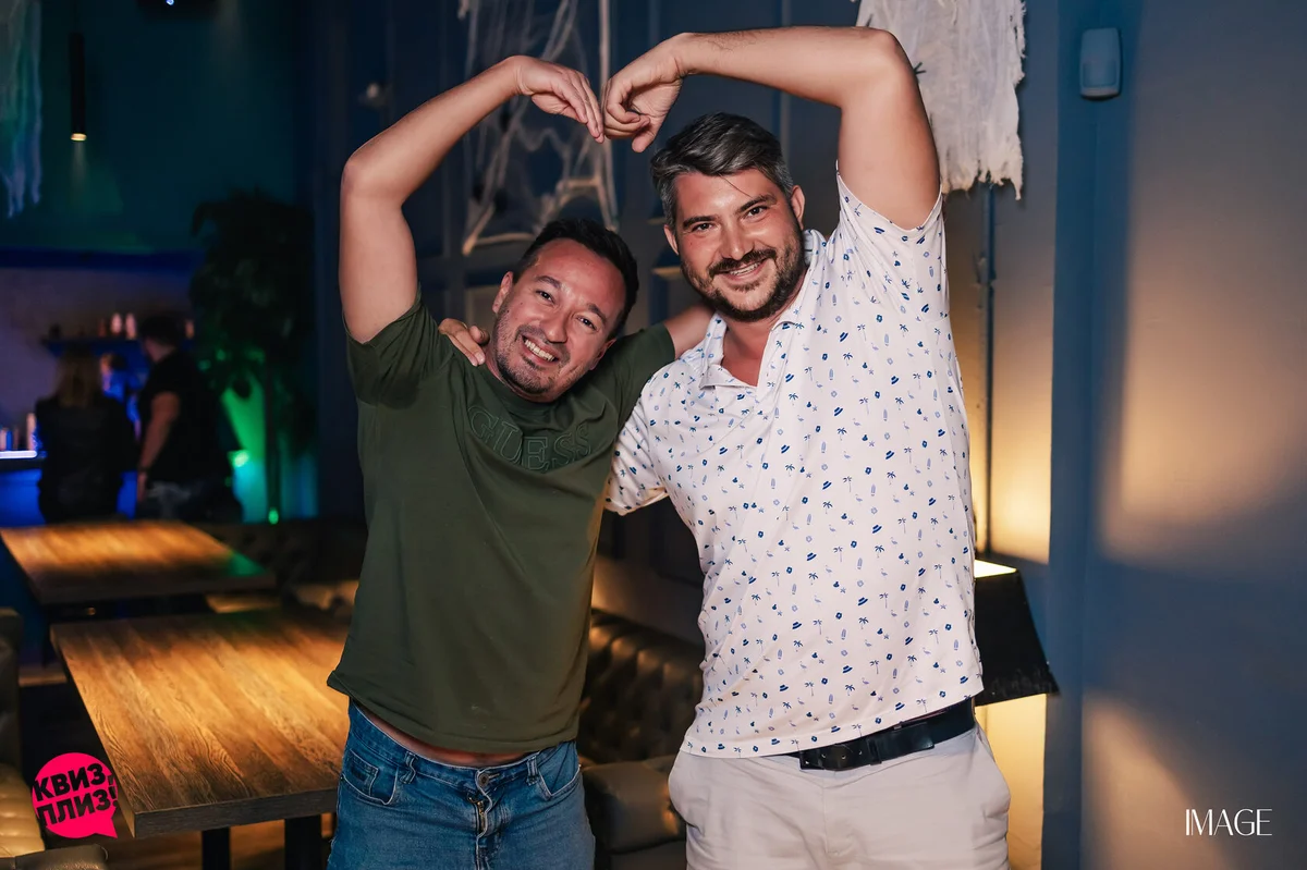 Quiz, please at Wave Lounge, Hollywood — Event photography