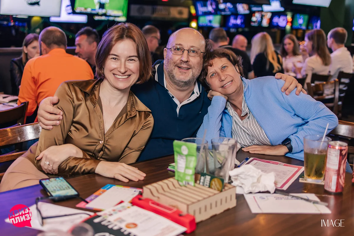 Quiz, please at Duffy's, North Miami — Event photography