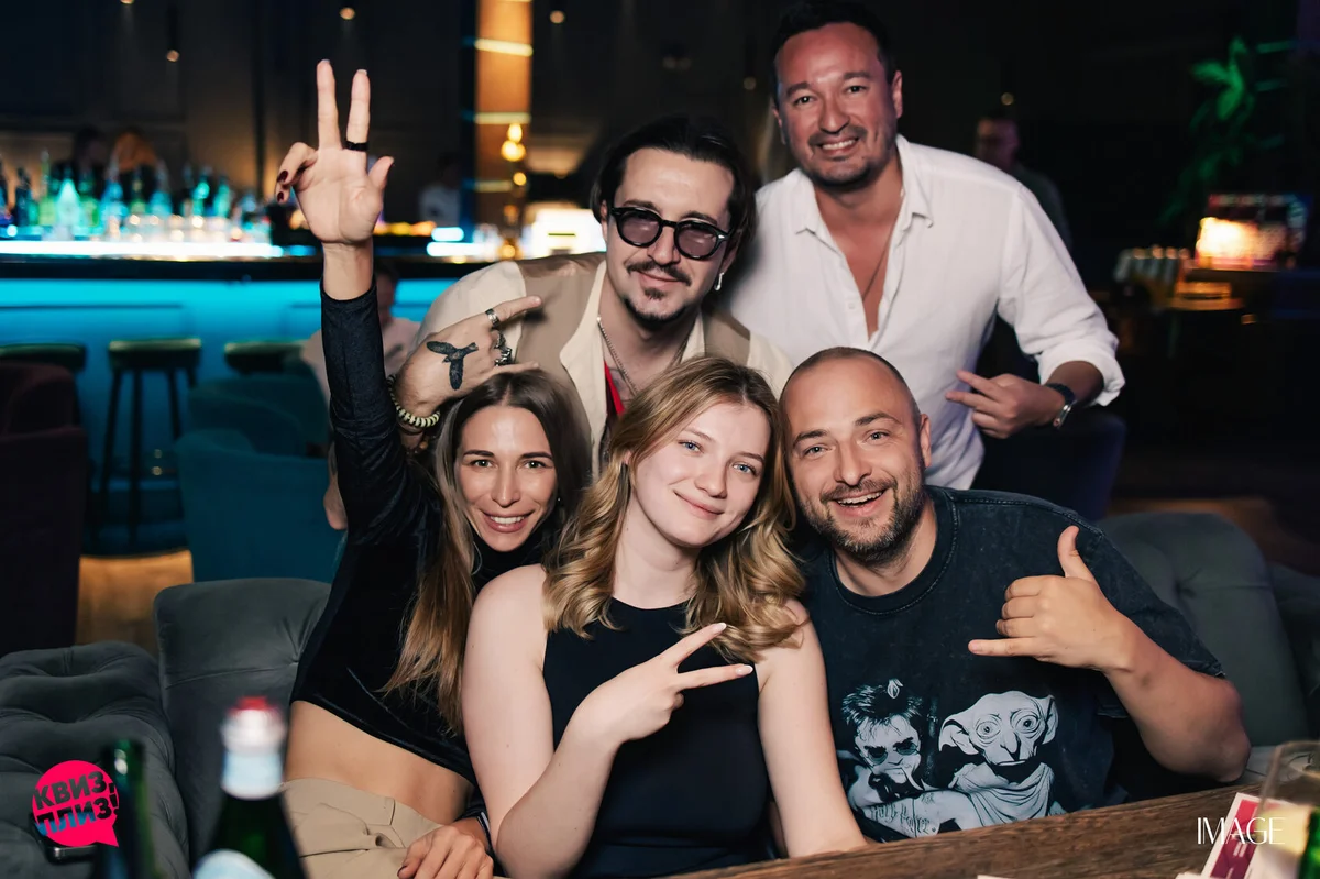 Quiz, please at Wave Lounge, Hollywood — Event photography