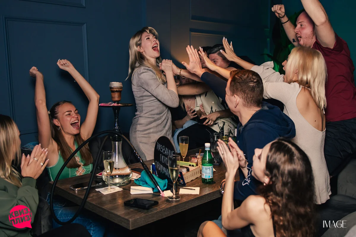 Quiz, please at Wave Lounge, Hollywood — Event photography