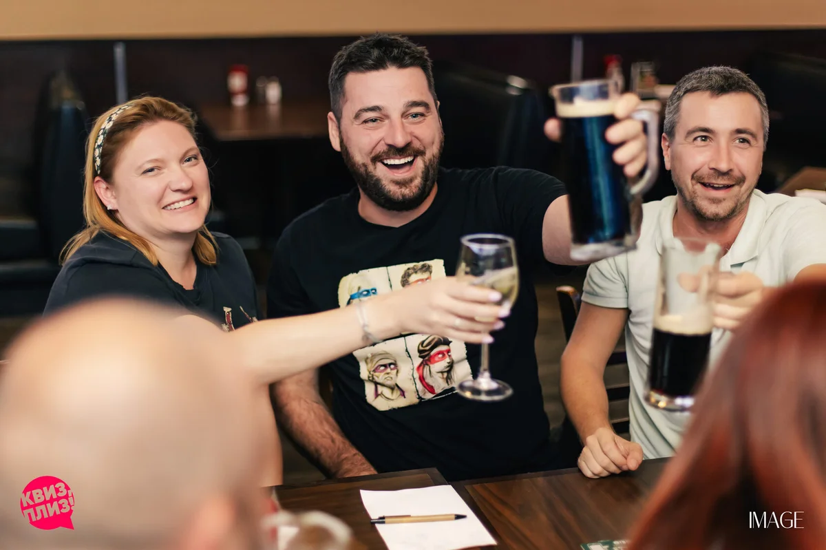 Quiz, please at Duffy's, North Miami Beach — Event photography