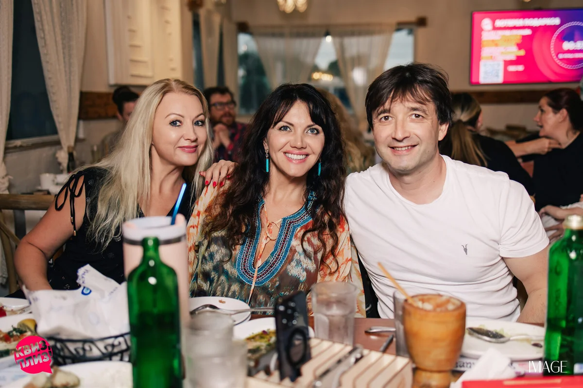 Quiz, please at Taverna Kyma, Boca Raton — Event photography