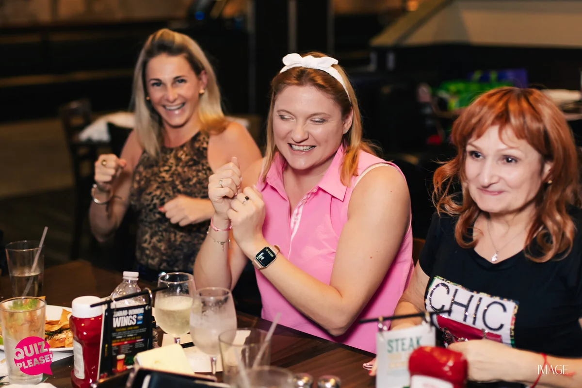 Quiz, please at Duffy's, North Miami — Event photography