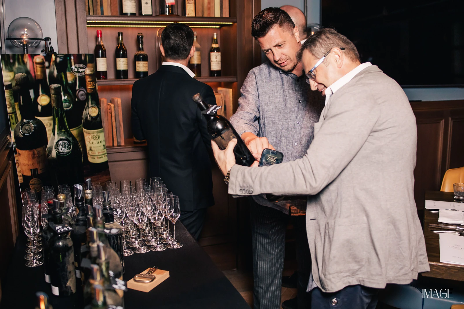 Wine Tasting at Klaw, Miami — Event photography by IMAGE MIAMI — photo 12 of 214